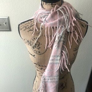 NWT Burberry scarf